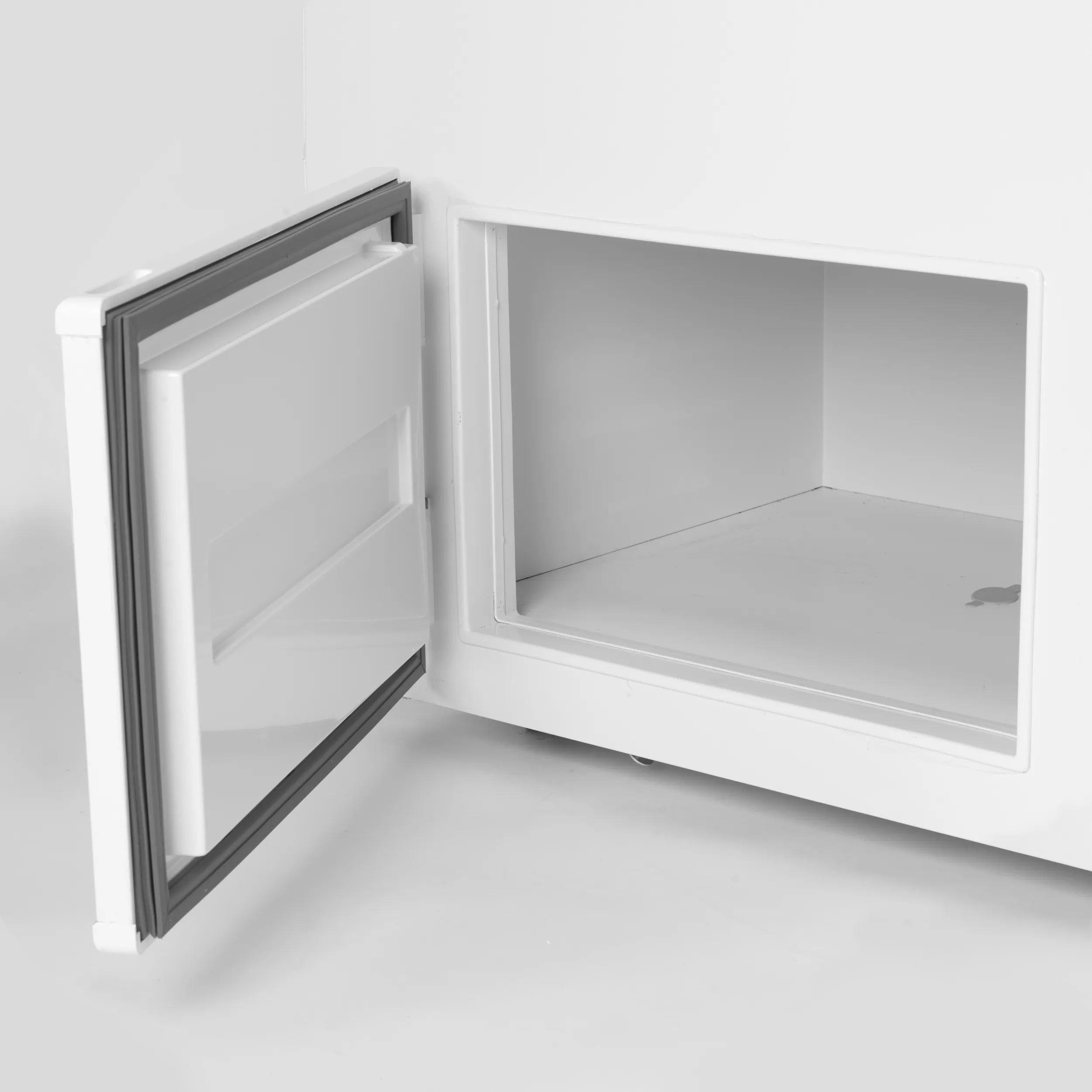 Framec J Range Scoop Ice Cream Display.Product Ref:00412.MODEL:J9E, White - 9 Pan.🚚 3-5 Days Delivery